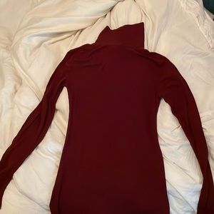 Mossimo burgundy turtleneck, size S